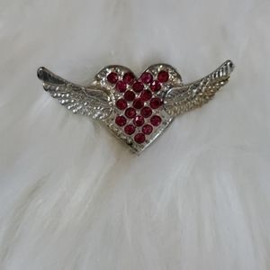 ⭐ Winged Heart Silvertone Ring